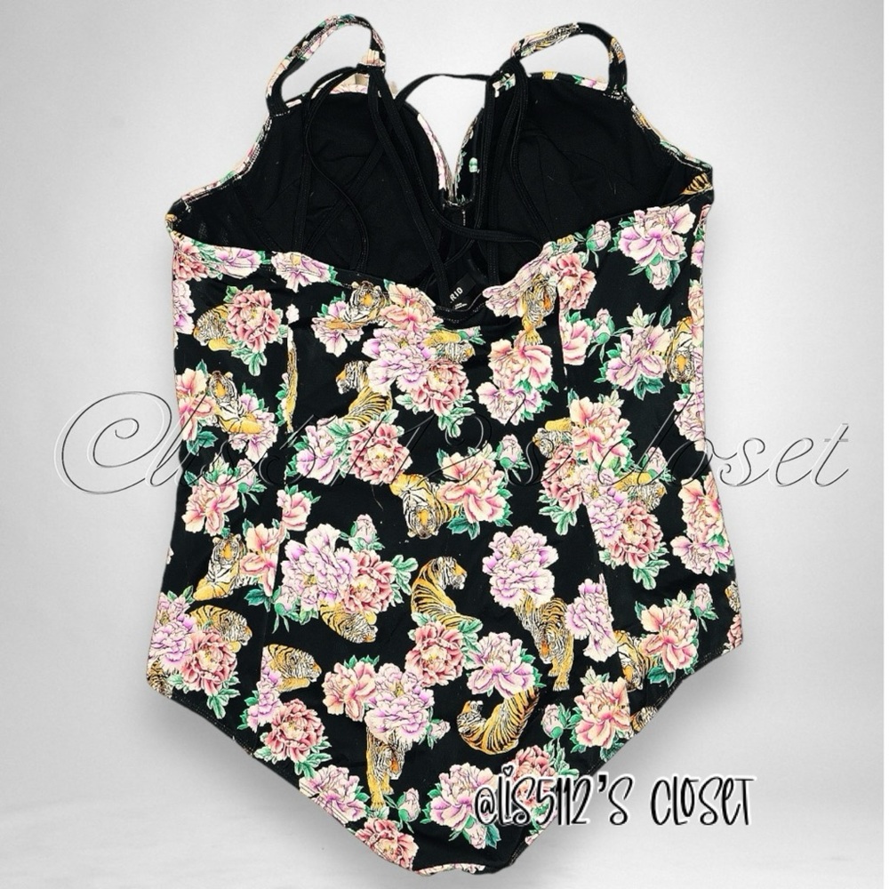 Torrid Black Tiger Floral Strappy Lattice Back Underwire Swimsuit 3X 22 24 - Picture 4 of 15